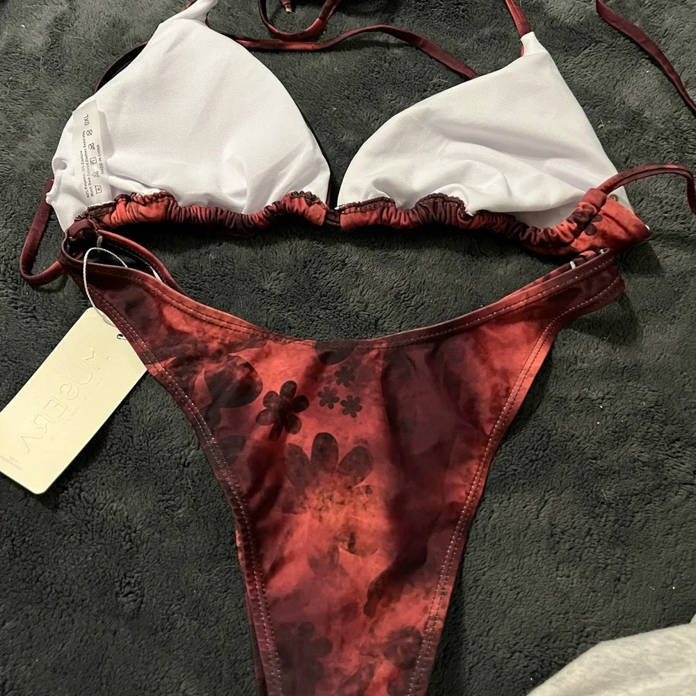 Women’s two piece bathing suite - Picture 2 of 2